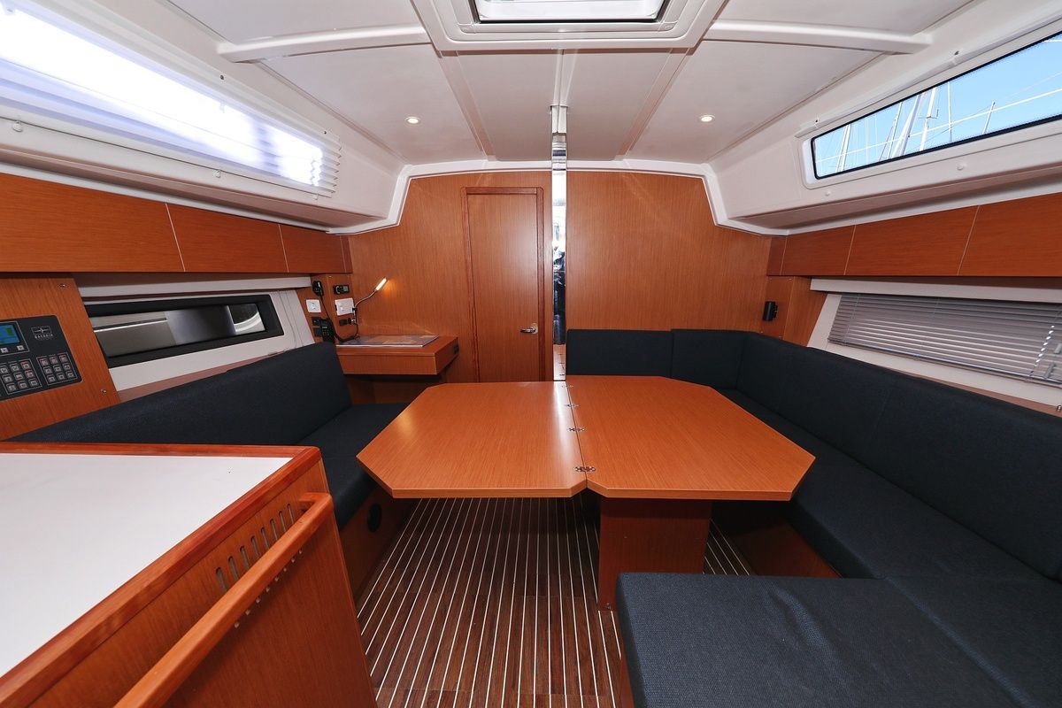 Salon of SeaTime, a Bavaria C42 sailboat at Pirovac, Croatia