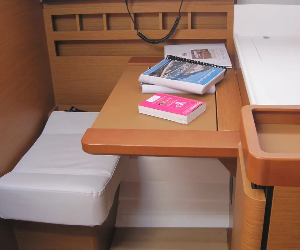 Salon of Enrica, a Jeanneau Sun Odyssey 440 sailboat at Capo d'Orlando, Italy