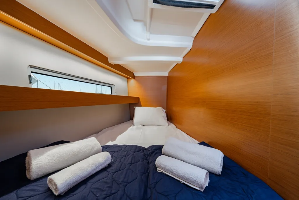 Cabin on Amorgos, a Jeanneau Sun Odyssey 440 sailboat at Lavreotiki Municipal Unit, Greece