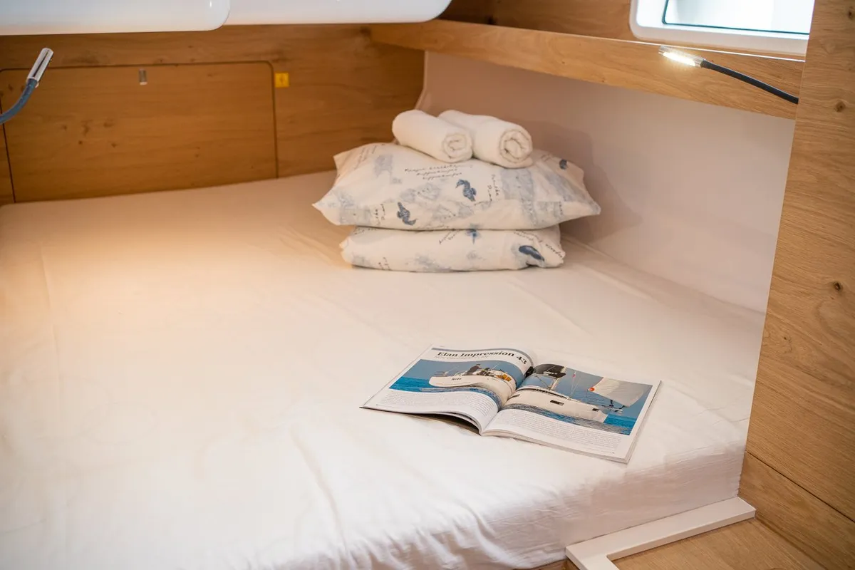Cabin on Giovannina, a Elan Impression 45 sailboat at Kaštela, Croatia