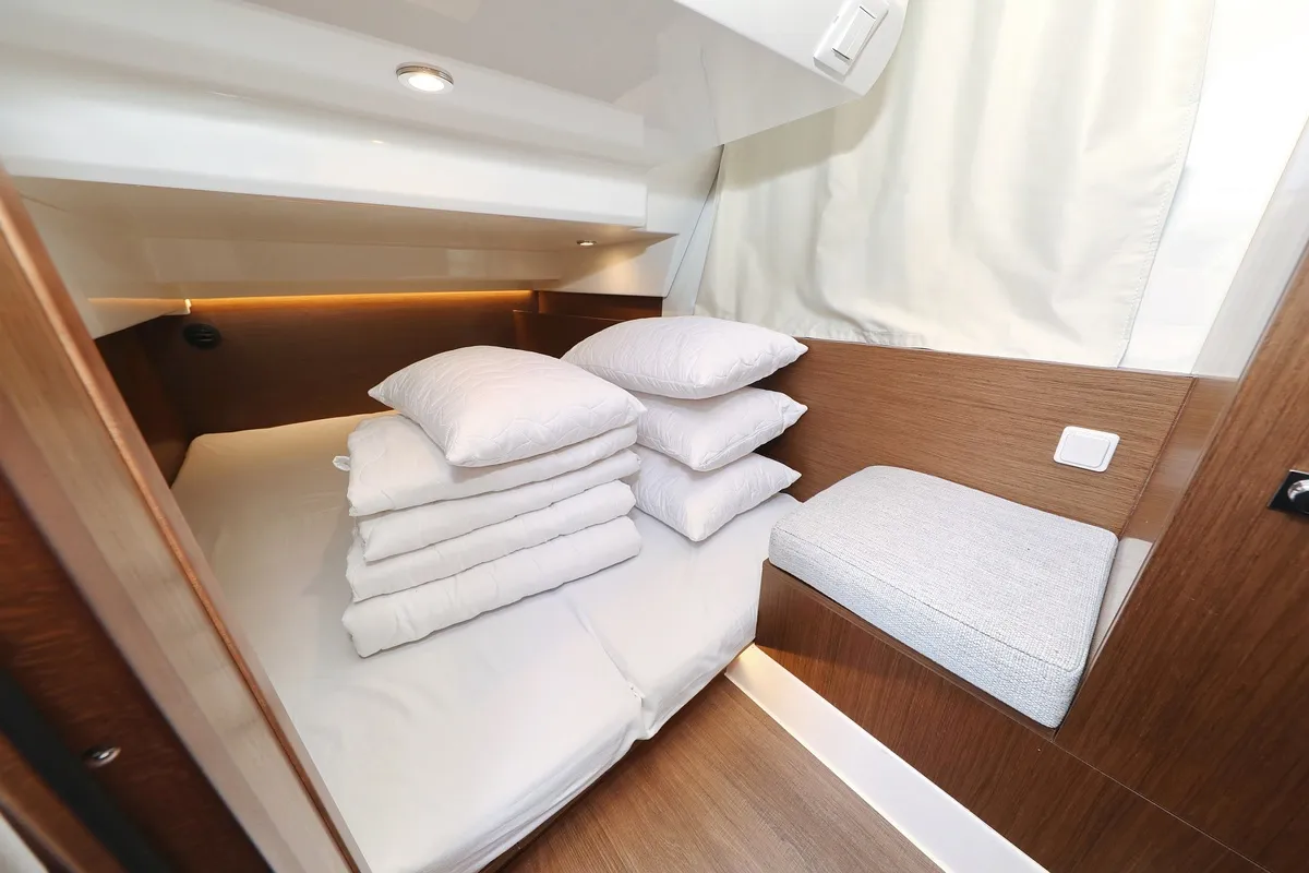 Cabin on Raptor, a Jeanneau Merry Fisher 1095 Fly motorboat at Grad Biograd na Moru, Croatia