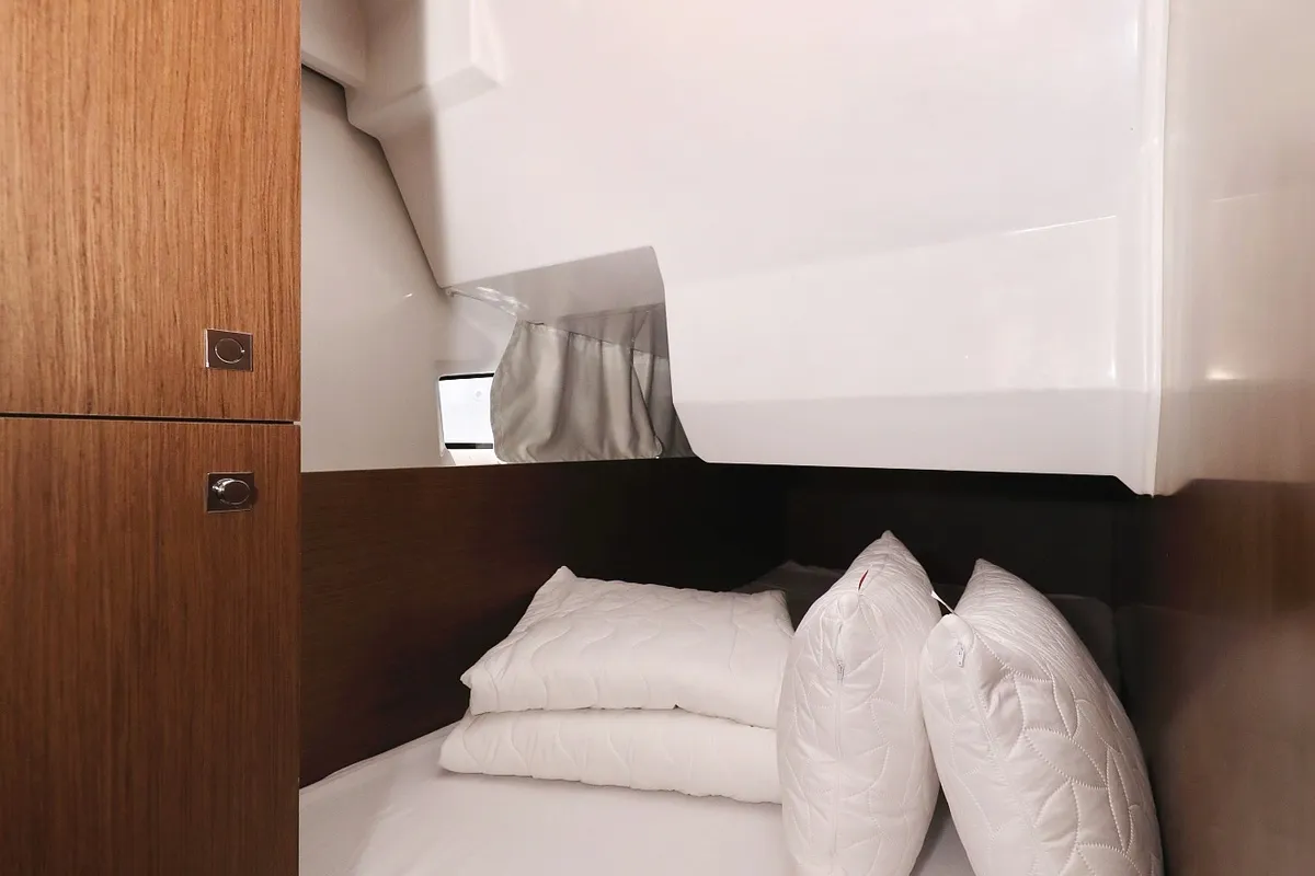 Cabin on Raptor, a Jeanneau Merry Fisher 1095 Fly motorboat at Grad Biograd na Moru, Croatia