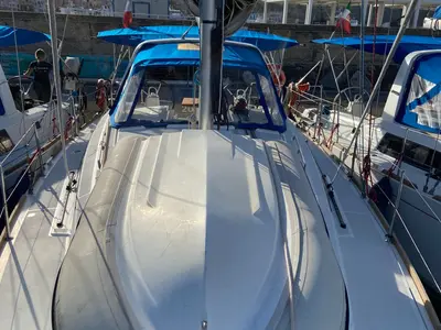 Deck of Caroline, a Beneteau Oceanis 38 sailboat at Procida, Italy