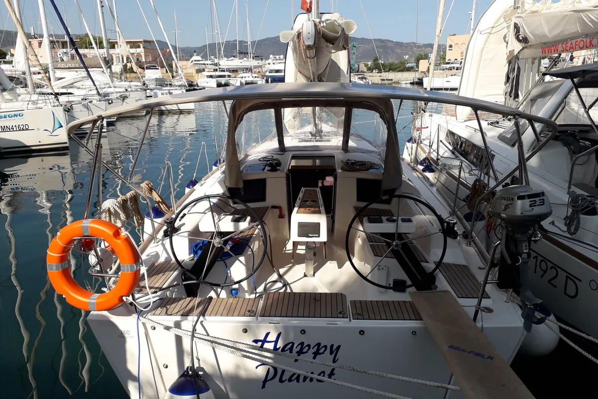 Cockpit of Happy Planet, a Dufour 360 Grand Large sailboat at Tonnarella, Italy
