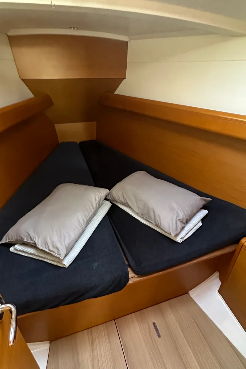Cabin on OYSTER SHELL, a Jeanneau Sun Odyssey 379 sailboat at Athens, Greece