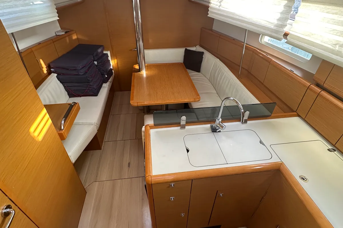 Salon of OYSTER SHELL, a Jeanneau Sun Odyssey 379 sailboat at Athens, Greece