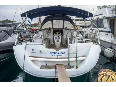 Cockpit of Best Men, a Jeanneau Sun Odyssey 42i sailboat at Neo Klima, Greece