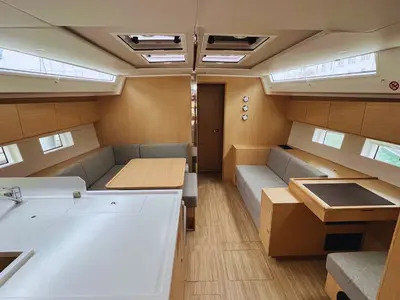 Salon of MALENA, a Bavaria C50 sailboat at Cecina, Italy