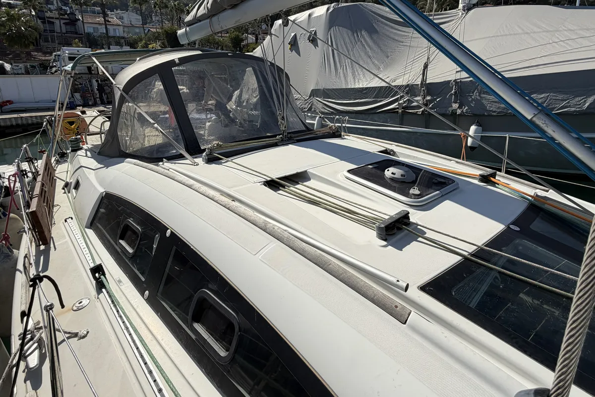 Exterior view of Classic, a Beneteau Oceanis 40 sailboat at Fethiye, Turkey