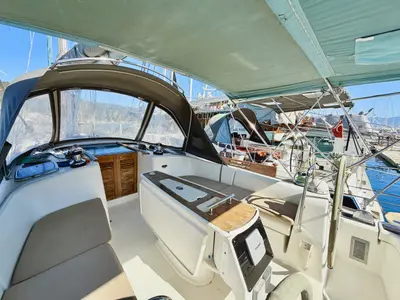 Cockpit of Classic, a Beneteau Oceanis 40 sailboat at Fethiye, Turkey