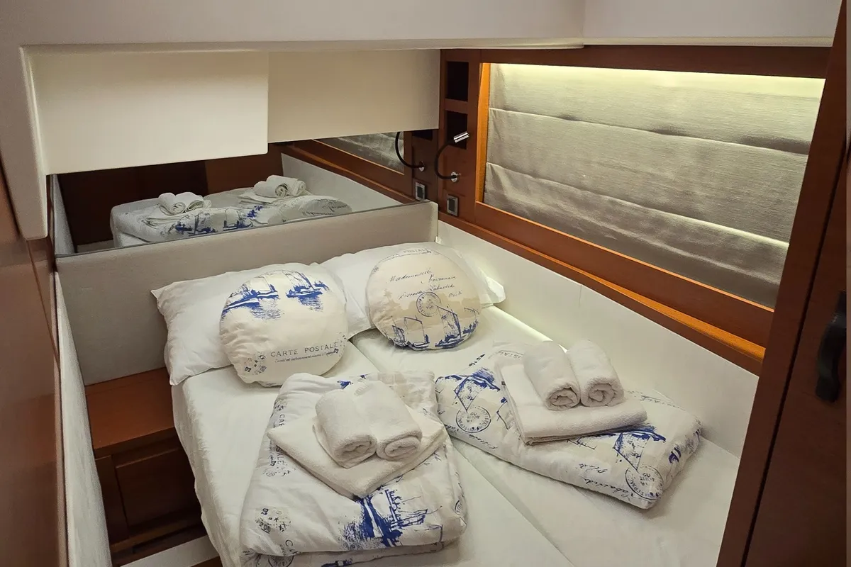Cabin on Medusa, a Jeanneau Prestige 520 Flybridge motor yacht at Split, Croatia