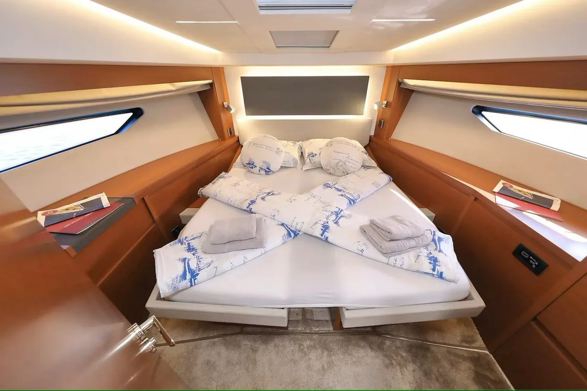 Cabin on Medusa, a Jeanneau Prestige 520 Flybridge motor yacht at Split, Croatia
