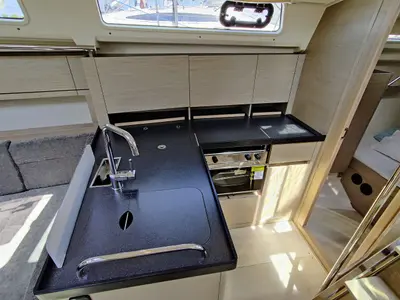 Cabin on Fany, a Hanse 388 sailboat at Općina Sukošan, Croatia