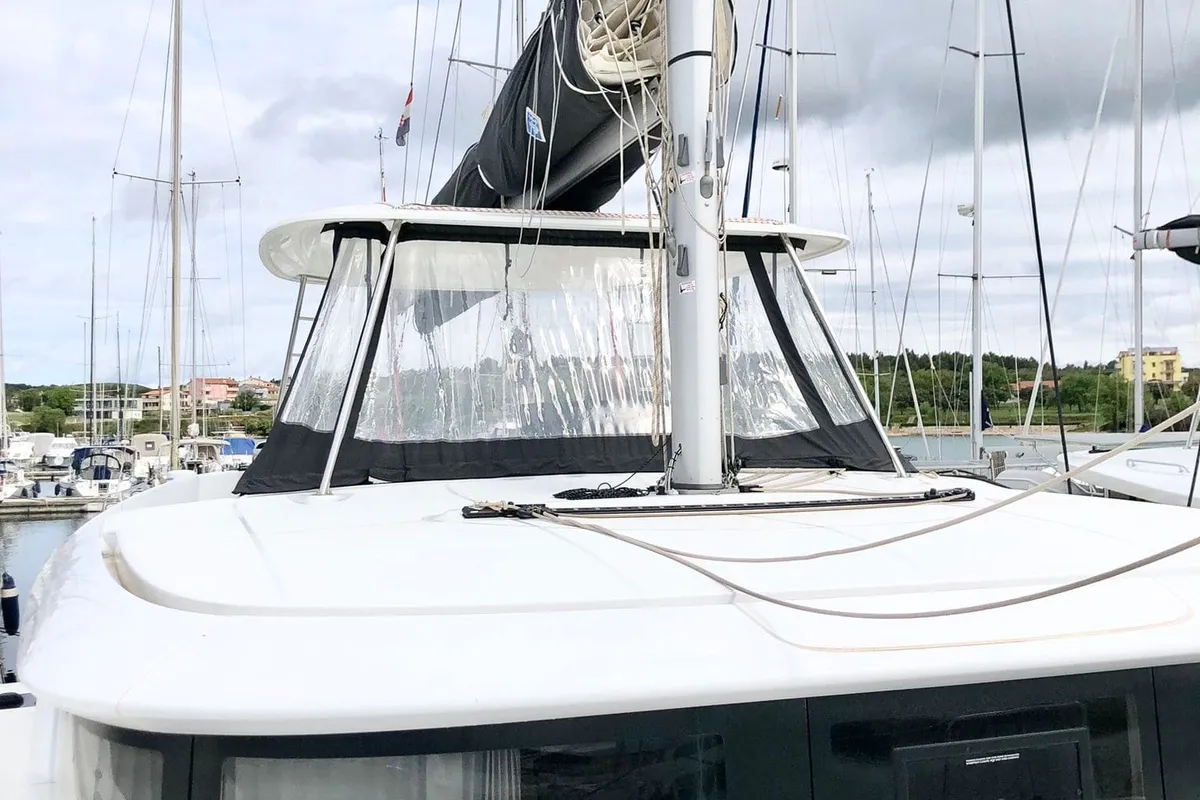 Exterior view of Venice Beach, a Lagoon 46 catamaran at Općina Medulin, Croatia
