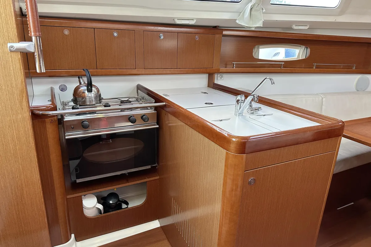 Galley of Mambo, a Beneteau Oceanis 31 sailboat at Heiligenhafen, Germany