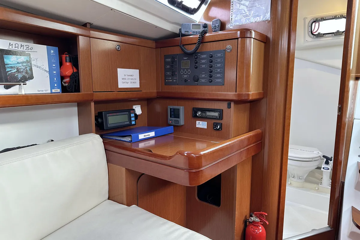 Salon of Mambo, a Beneteau Oceanis 31 sailboat at Heiligenhafen, Germany