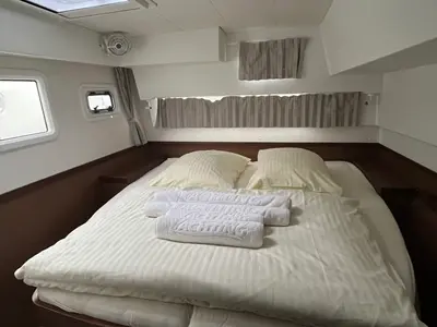 Cabin on Grand Deluxe III, a Lagoon 42 catamaran at Grad Šibenik, Croatia
