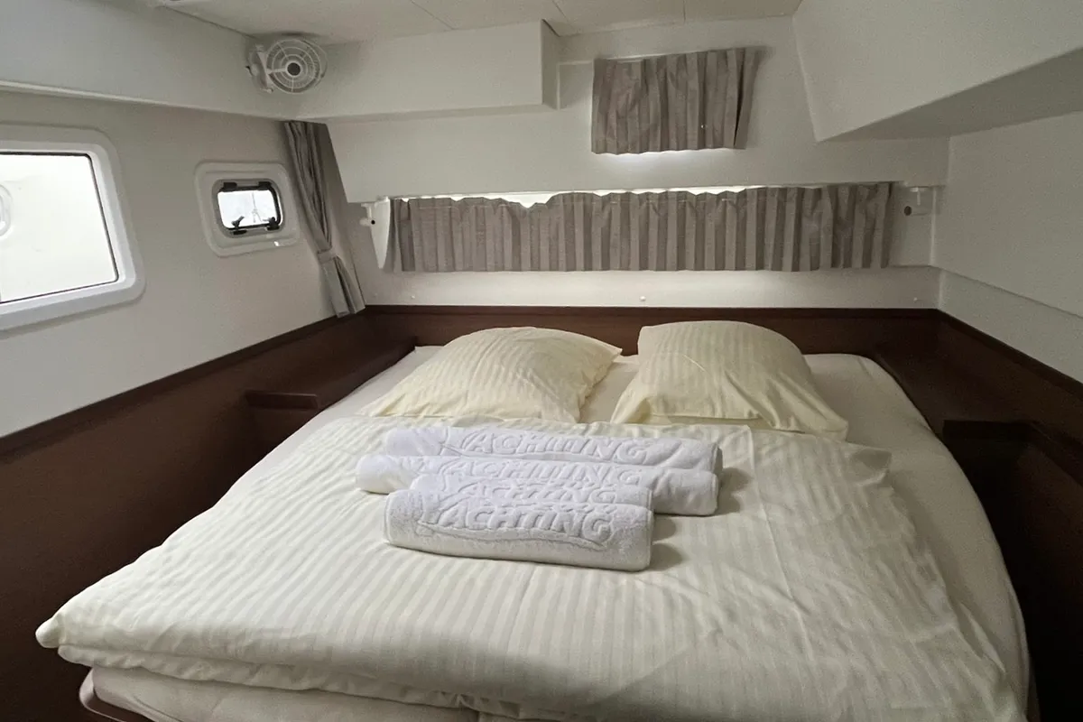 Cabin on Grand Deluxe III, a Lagoon 42 catamaran at Grad Šibenik, Croatia