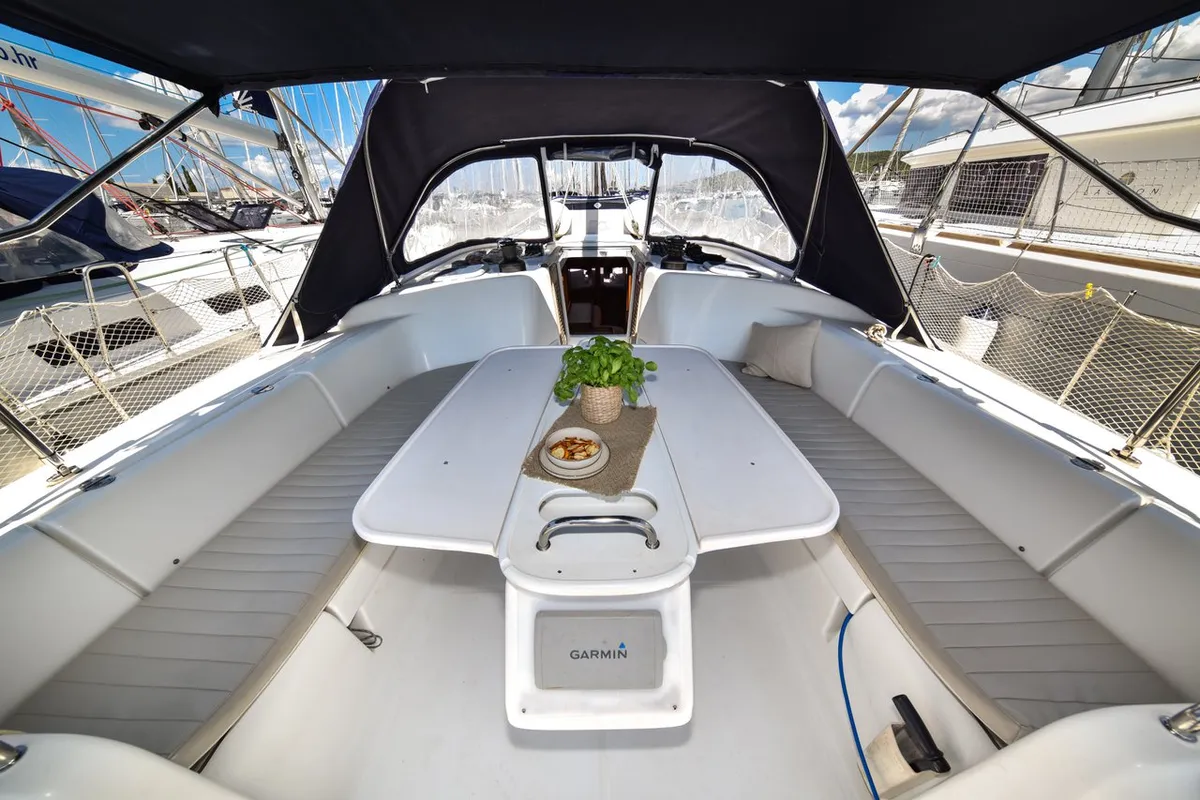 Cockpit of Papalina, a Beneteau Cyclades 50.5 sailboat at Općina Sukošan, Croatia