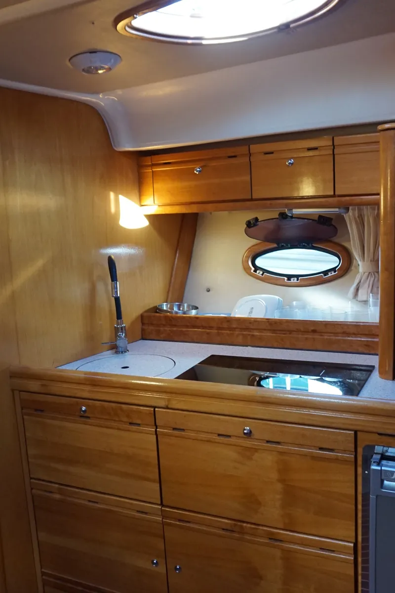 Exterior view of Barlovento Segundo, a Bavaria Sport 35 motorboat at Palma de Mallorca, Spain