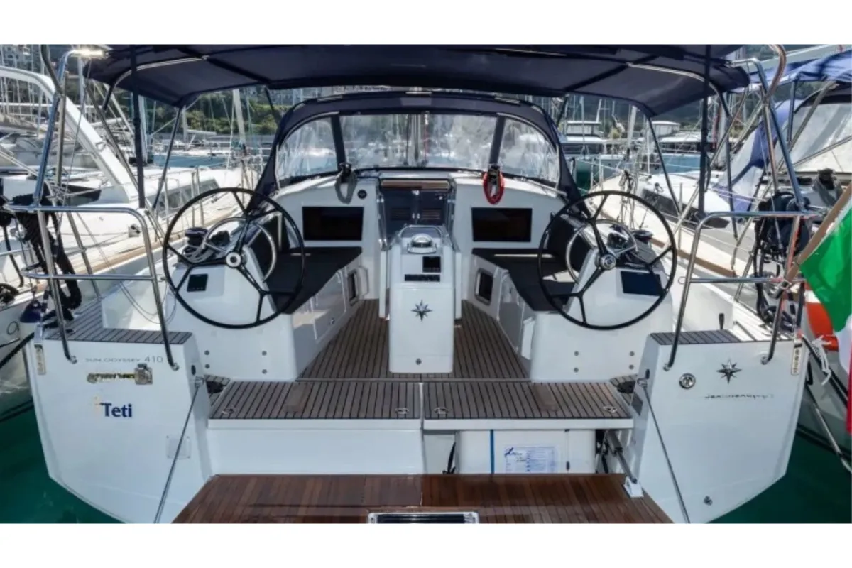 Cockpit of TETI, a Jeanneau Sun Odyssey 410 sailboat at Tropea, Italy