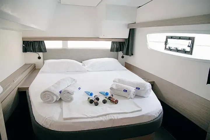 Cabin on Anasa, a Fountaine Pajot Isla 40 catamaran at Lefkada, Greece