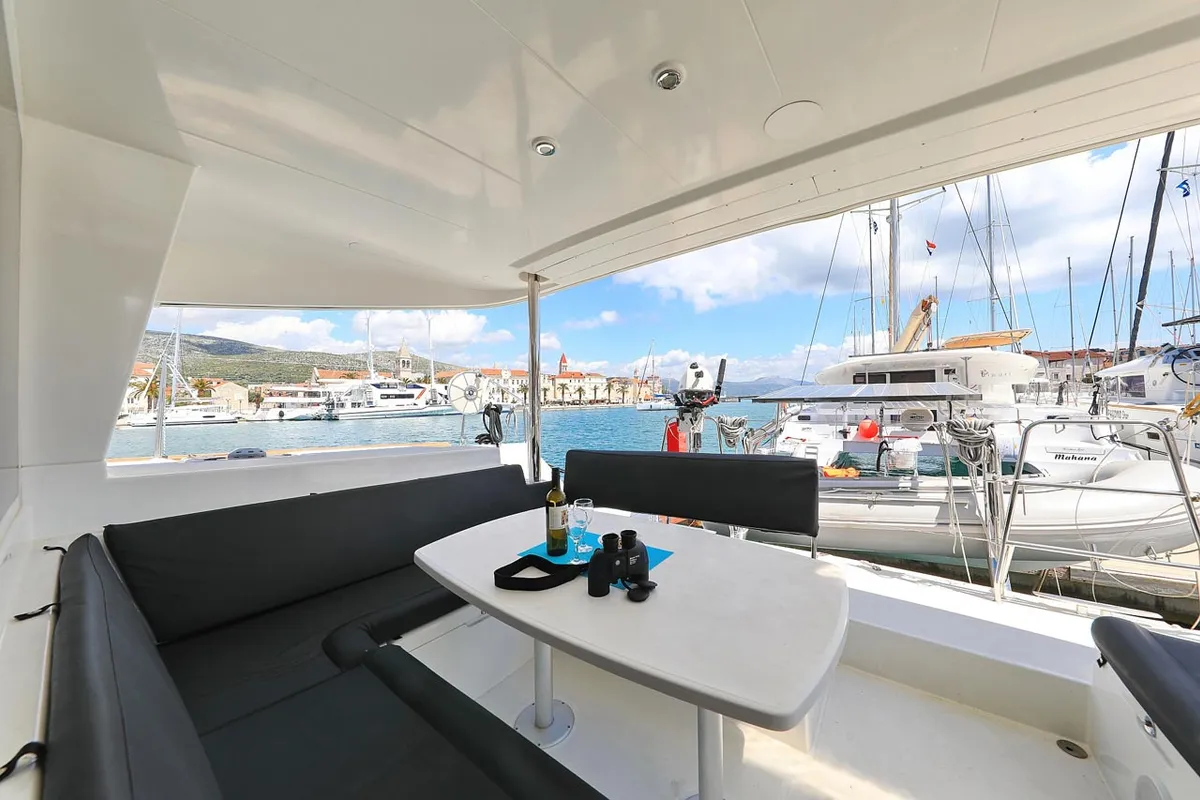 Cockpit of Pagomo nayan, a Lagoon 400 catamaran at Grad Trogir, Croatia