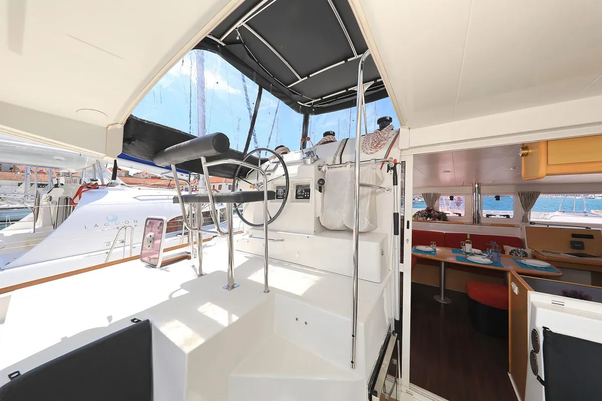 Cockpit of Pagomo nayan, a Lagoon 400 catamaran at Grad Trogir, Croatia