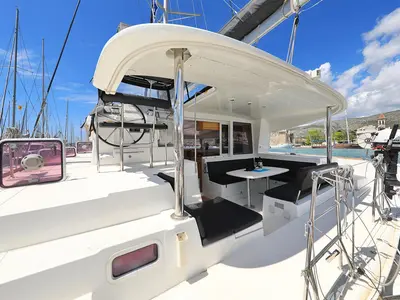 Cockpit of Pagomo nayan, a Lagoon 400 catamaran at Grad Trogir, Croatia