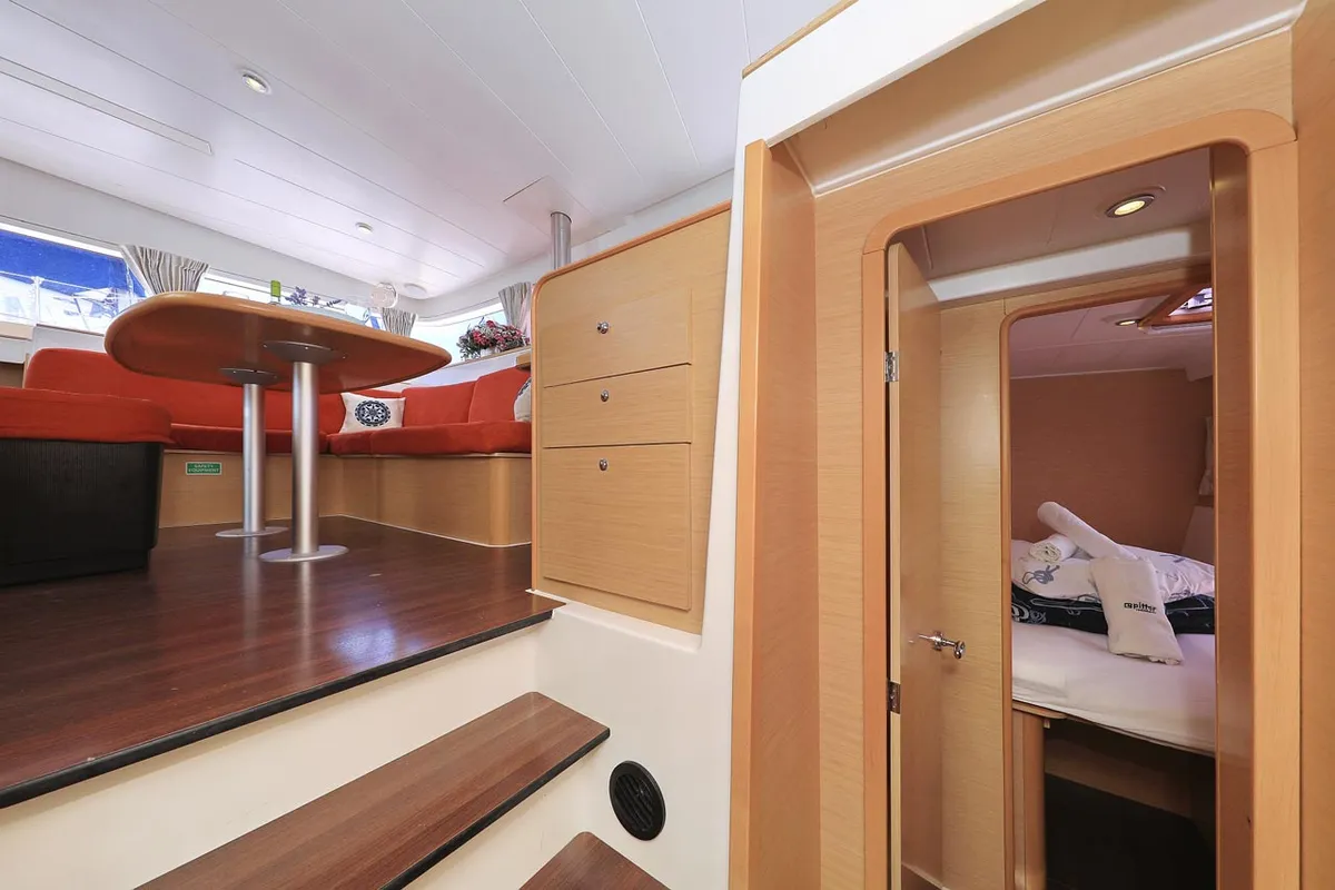 Cabin on Pagomo nayan, a Lagoon 400 catamaran at Grad Trogir, Croatia