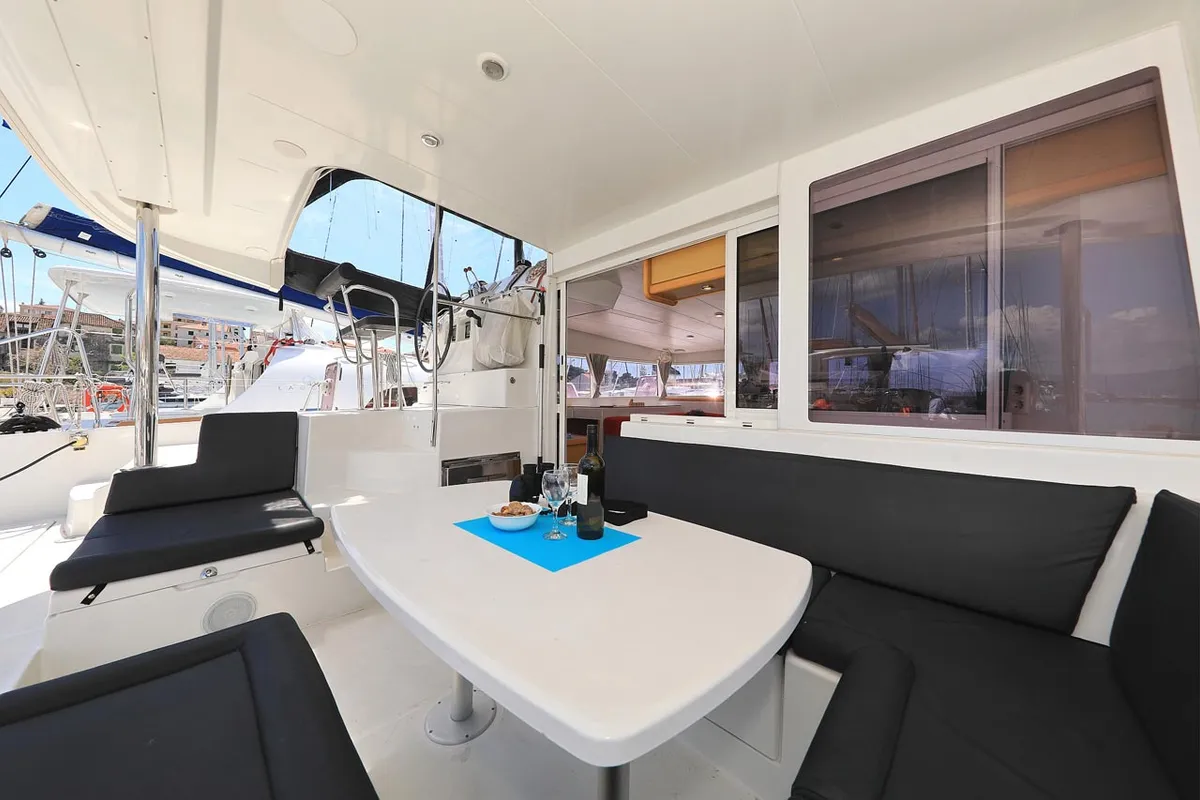 Cockpit of Pagomo nayan, a Lagoon 400 catamaran at Grad Trogir, Croatia
