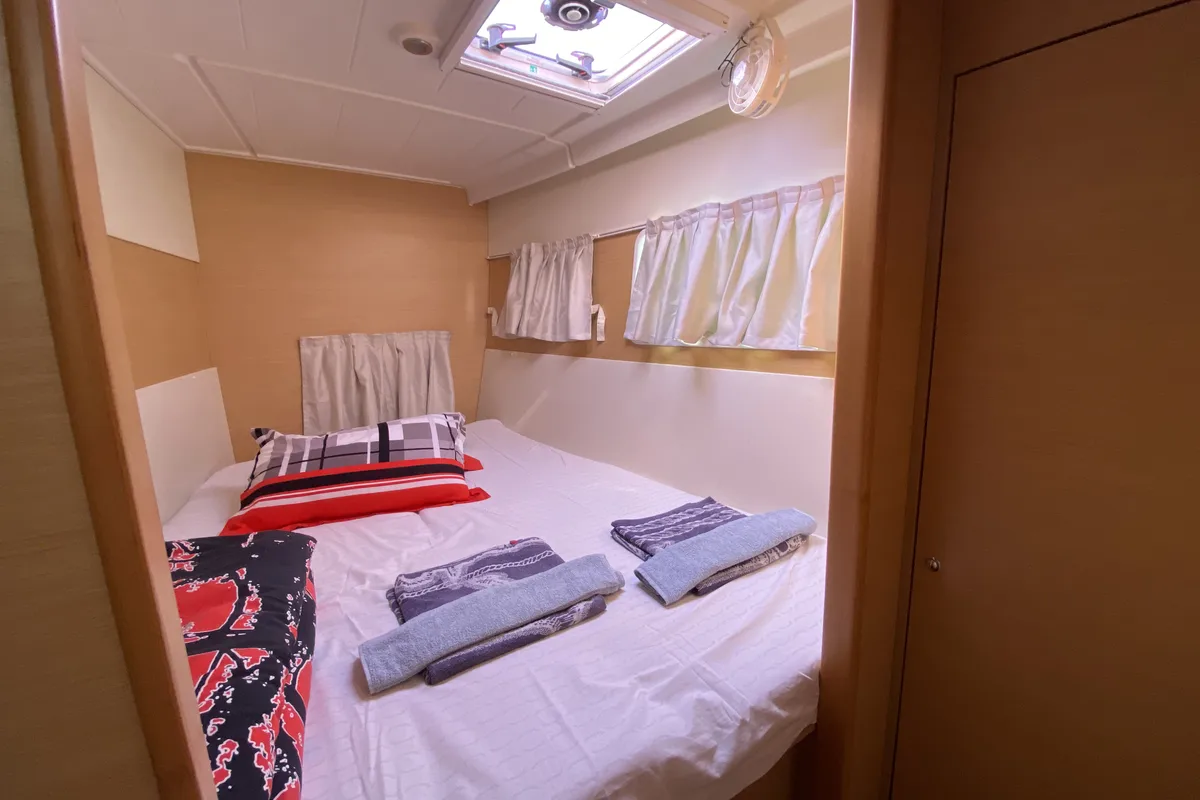 Cabin on Winnie, a Lagoon 400 catamaran at Fethiye, Turkey