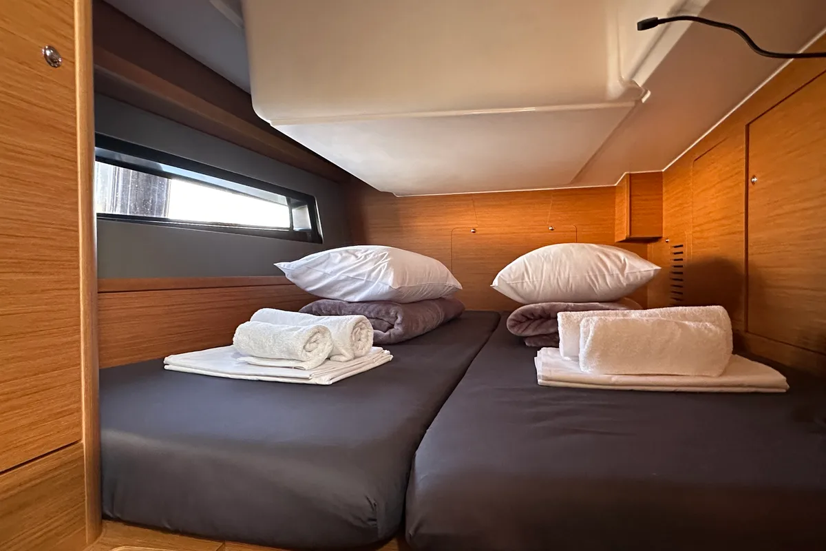 Cabin on Ismini, a Dufour 41 sailboat at Kos, Greece
