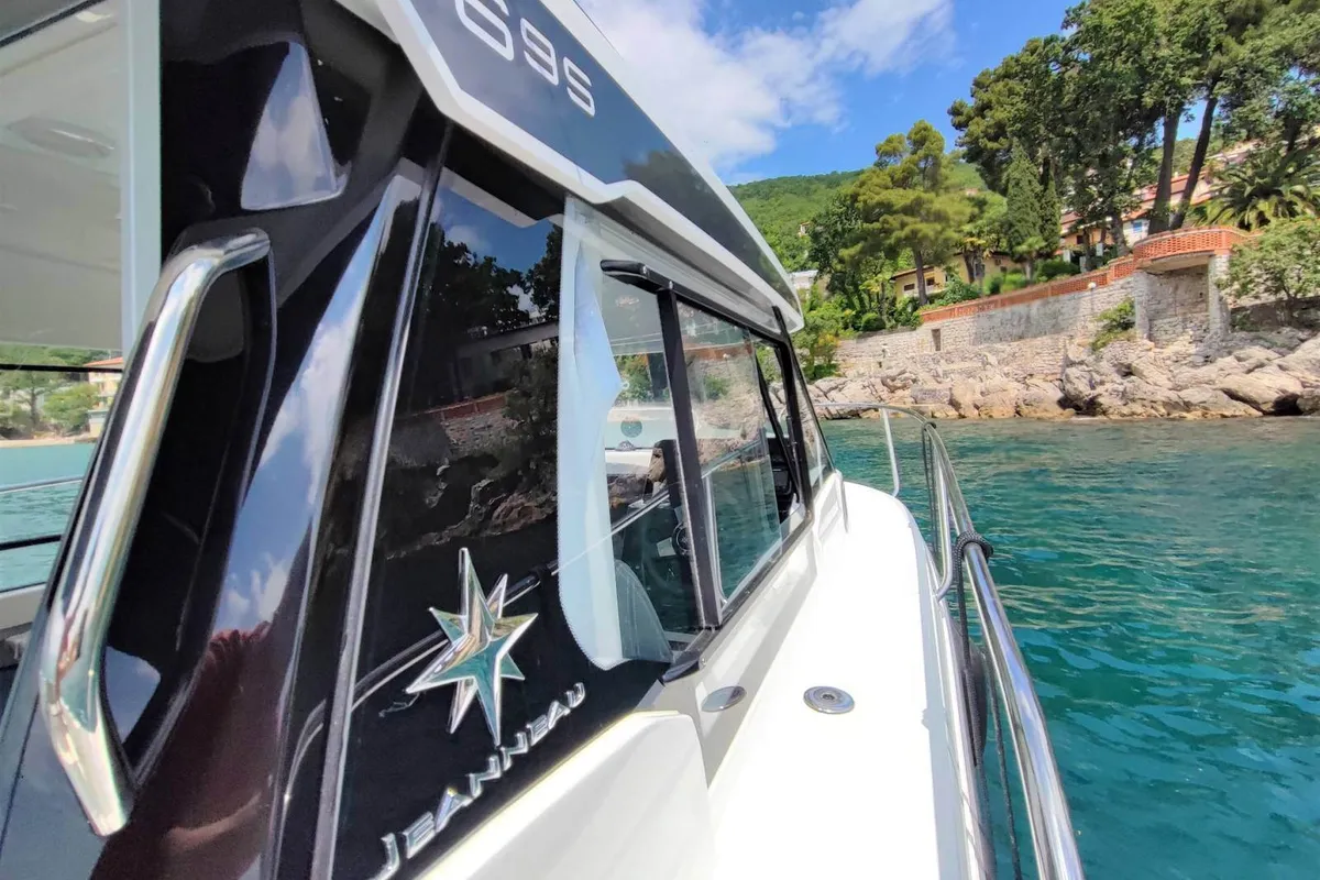 SUNNY DAY, a Jeanneau Merry Fisher 695 motorboat at Grad Opatija, Croatia