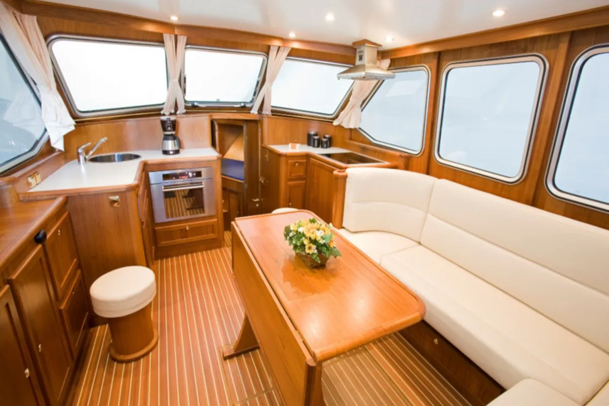 Salon of De Drait DeLuxe 42, a motorboat at Drachten, Netherlands