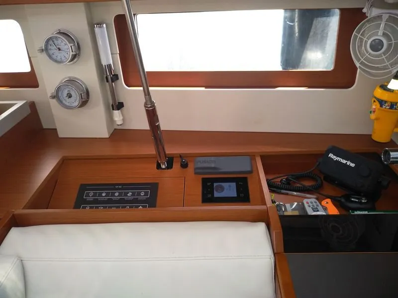 Salon of Famiglia, a Beneteau Oceanis 51.1 sailboat at Athens, Greece