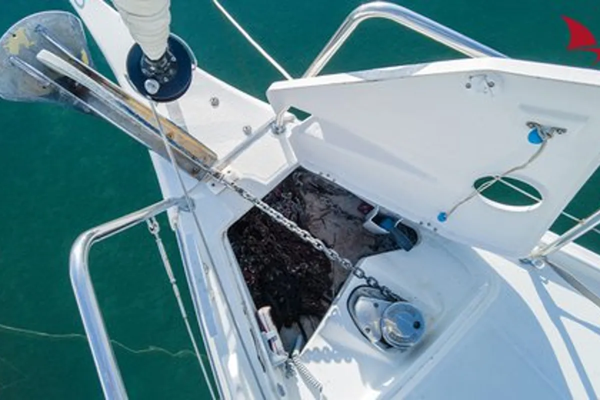 Amour, a Beneteau Oceanis 30.1 sailboat at Plan-d'Aups-Sainte-Baume, France