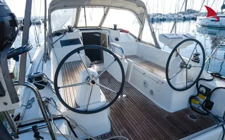 Cockpit of Amour, a Beneteau Oceanis 30.1 sailboat at Plan-d'Aups-Sainte-Baume, France