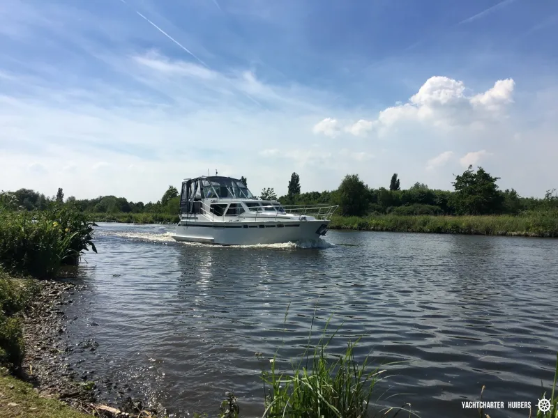 Exterior view of Callisto, a Pedro Solano 33 motorboat at Heukelum, Netherlands