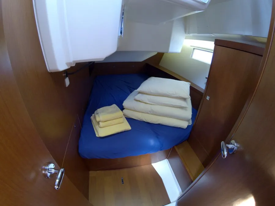Cabin on Neška II, a Beneteau Oceanis 45 sailboat at Grad Šibenik, Croatia