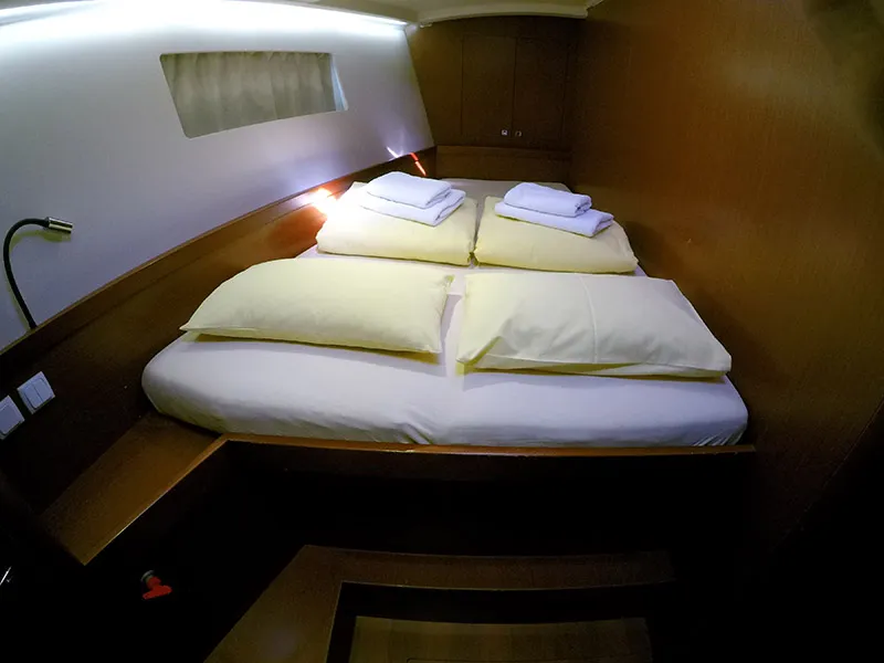 Cabin on Neška II, a Beneteau Oceanis 45 sailboat at Grad Šibenik, Croatia