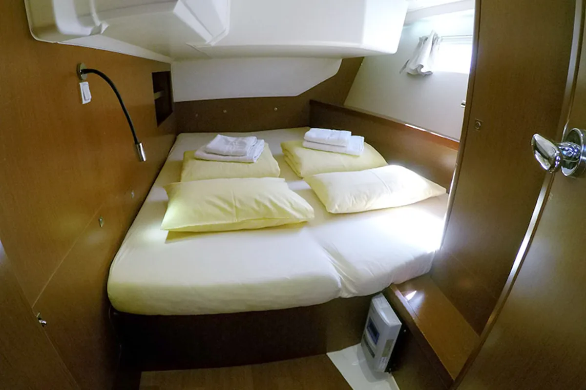 Cabin on Neška II, a Beneteau Oceanis 45 sailboat at Grad Šibenik, Croatia
