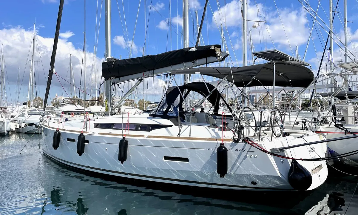 Exterior view of Amelie, a Jeanneau Sun Odyssey 449 sailboat at Kontokali, Greece