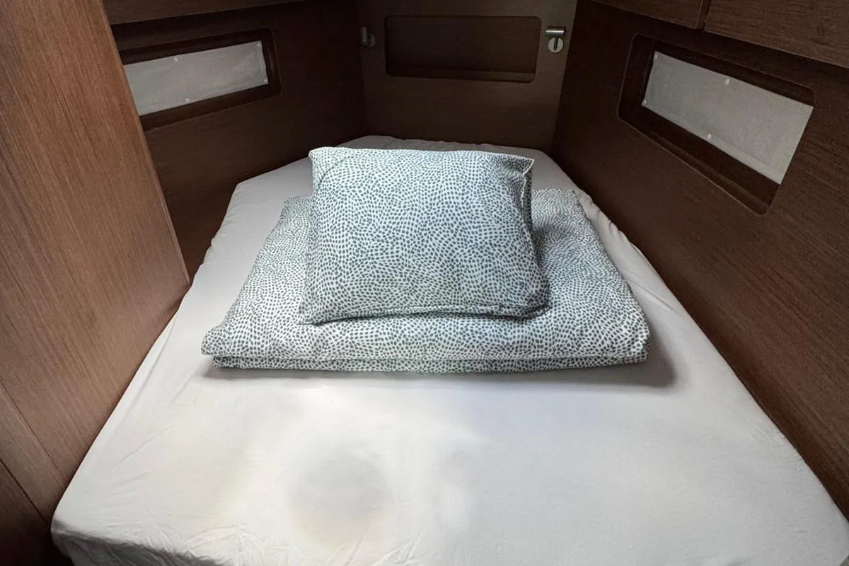 Cabin on Katja, a Beneteau Oceanis 37.1 sailboat at Grad Biograd na Moru, Croatia