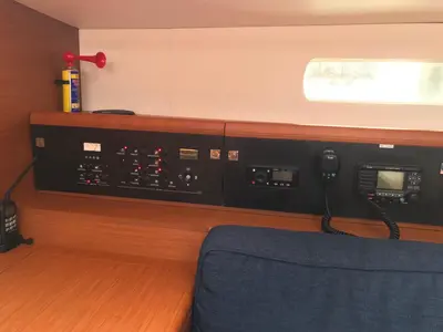 Salon of Alboran Prosecco (Majorca), a Jeanneau Sun Odyssey 519 sailboat at es Jonquet, Spain