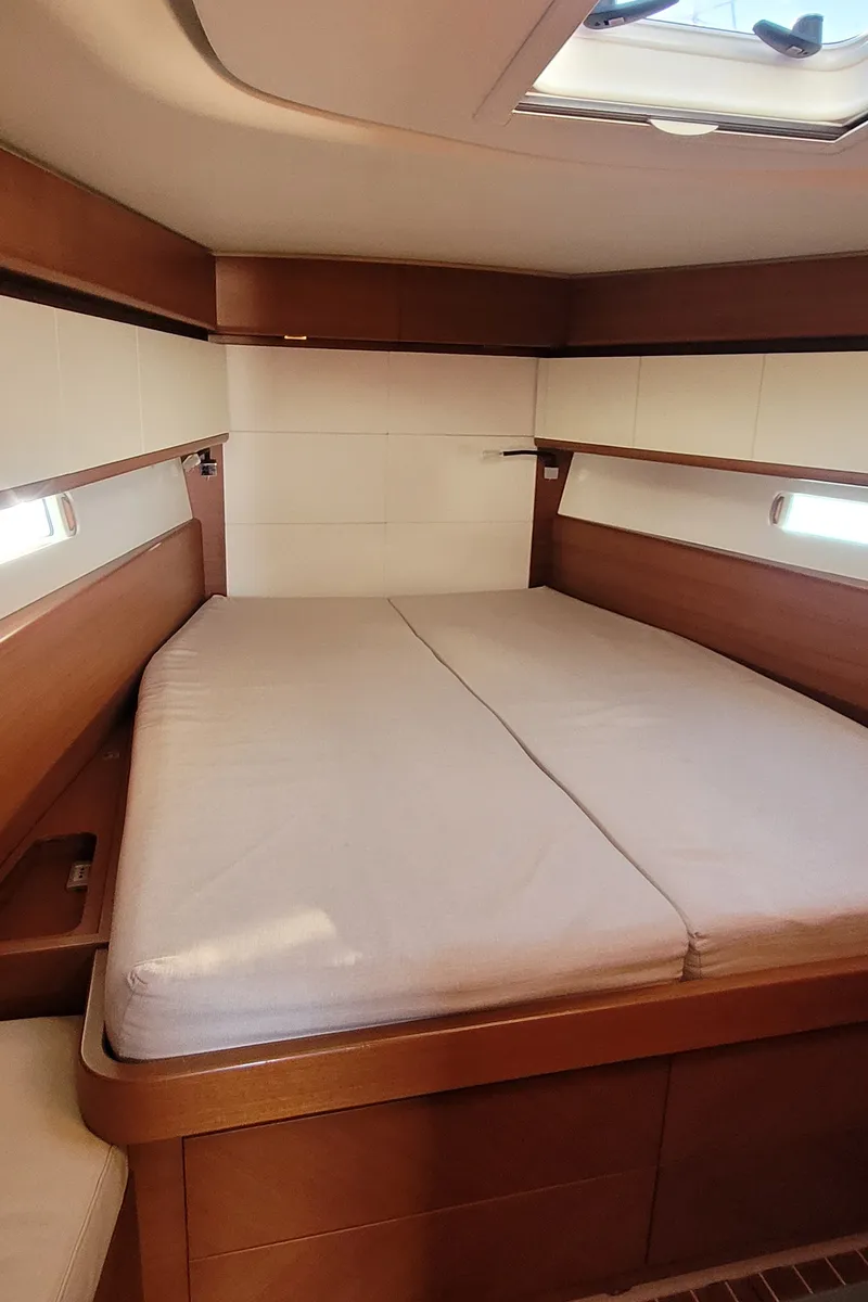 Cabin on Papillon, a Italia Yachts 13.98 sailboat at Rosignano Solvay, Italy