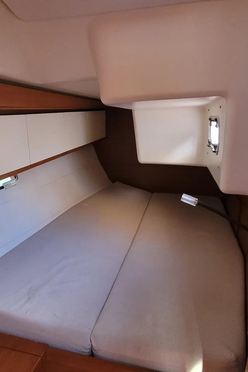 Cabin on Papillon, a Italia Yachts 13.98 sailboat at Rosignano Solvay, Italy