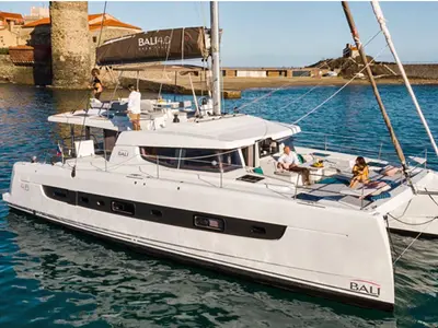 Maja, a Bali 4.6 catamaran at Procida, Italy