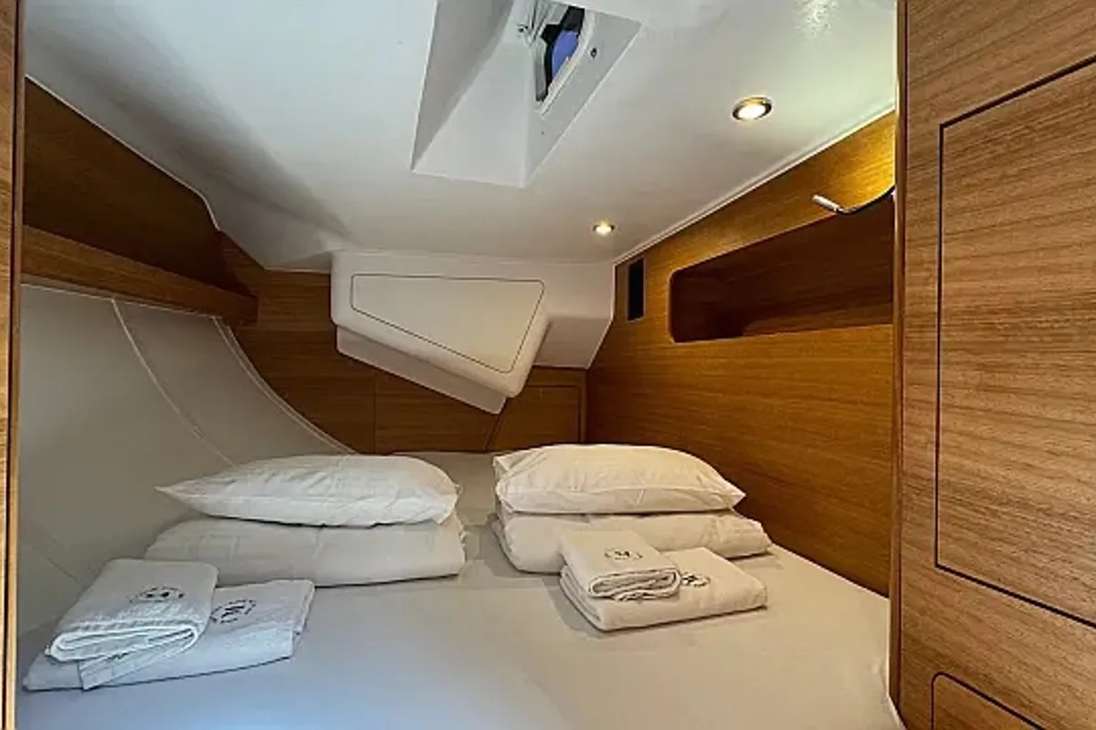 Cabin on Miss Esme, a Elan Impression 50.1 sailboat at Seget Donji, Croatia