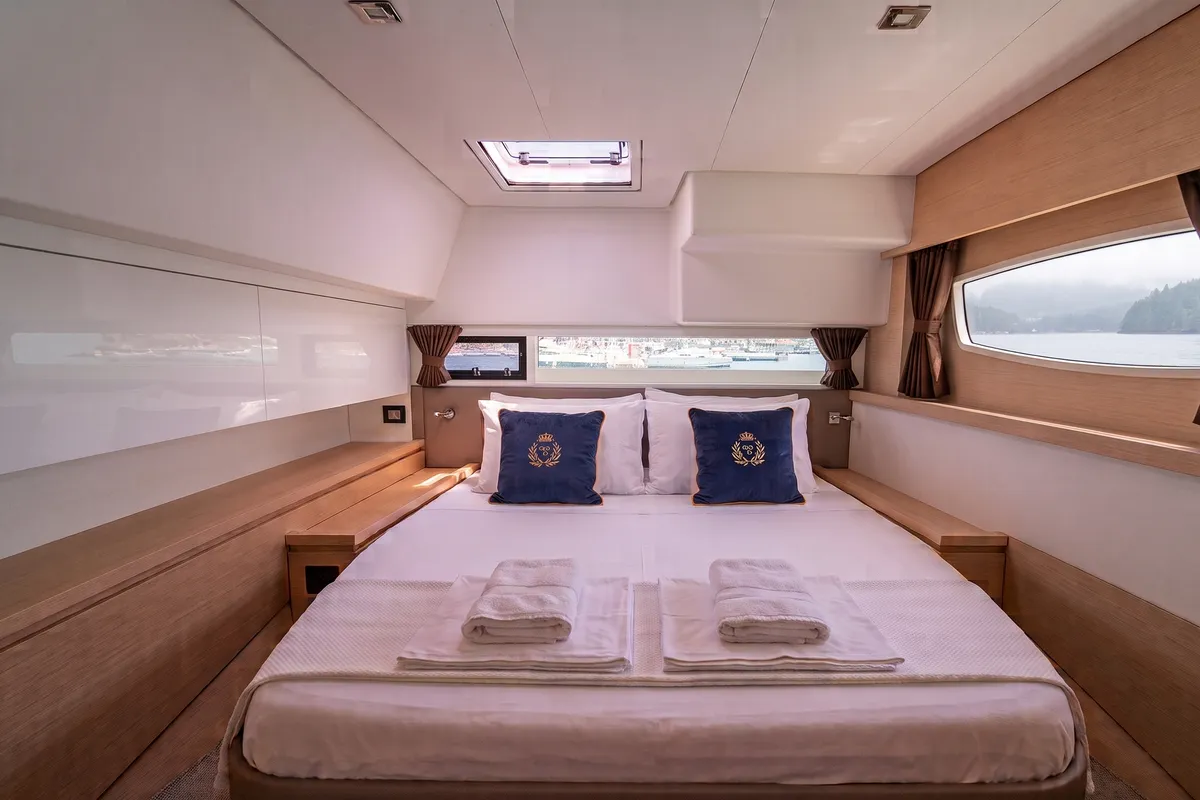 Cabin on Isabella, a Fountaine Pajot Saba 50 catamaran at Lefkada, Greece